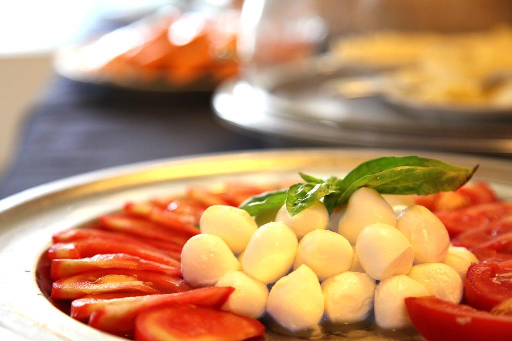 Albergo Ristorante Papa Пескьера-дель-Гарда Экстерьер фото